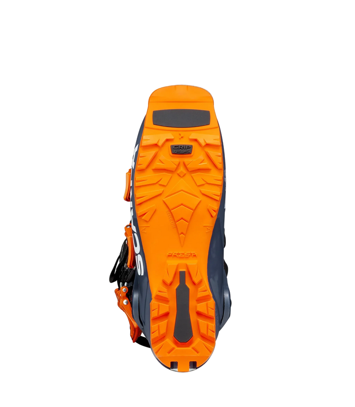 12016-501-1_04_4-GT_Tit-Ora_4-QUATTROGT_Titan-Orange1_Titan-Orange