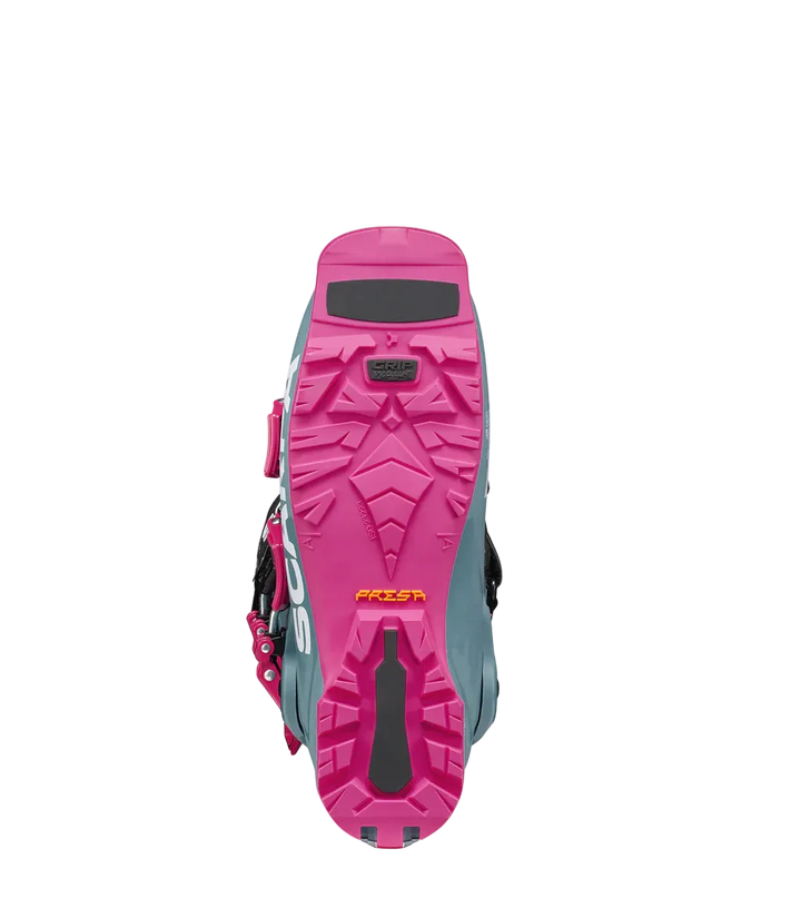 12016-502-1_04_4-GT-W_Lof-Mag_4-QUATTROGTWMN_Lofi-Magenta1_Lofi-Magenta