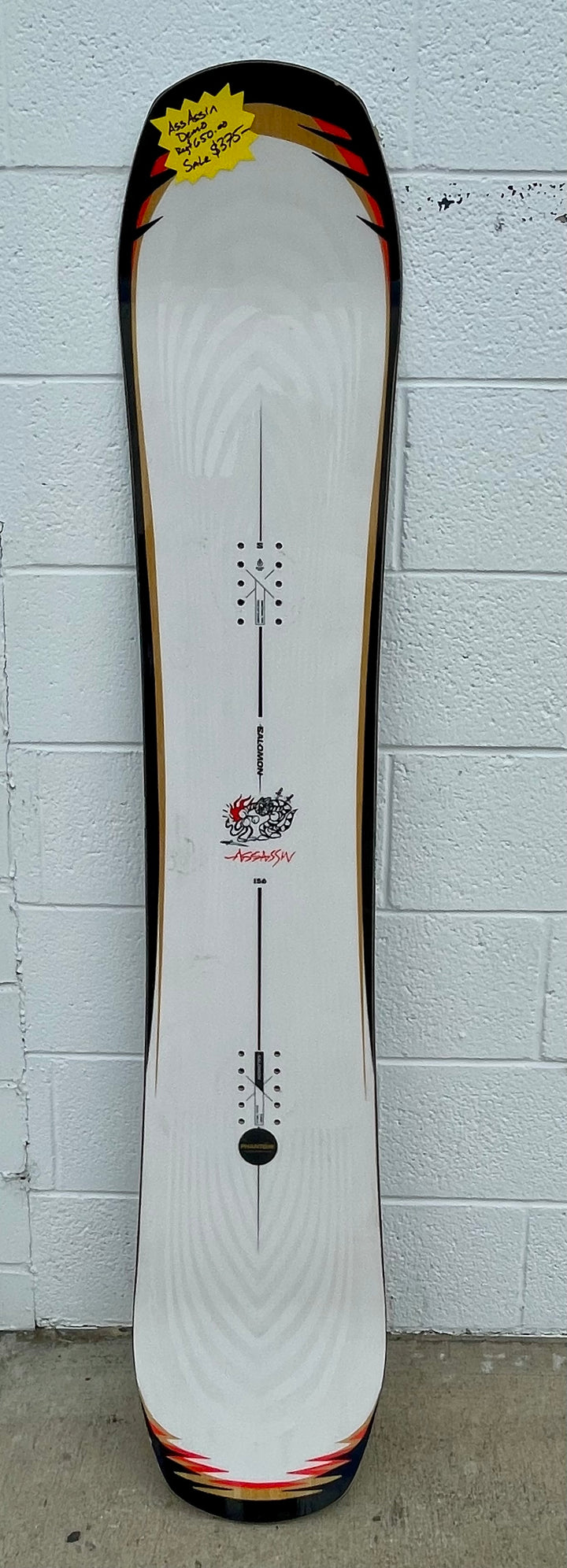 (DEMO Used) Salomon Assassin Snowboard 2026